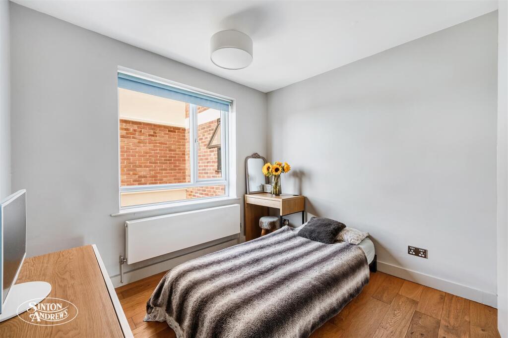 15 Kemsley Court-9.jpg