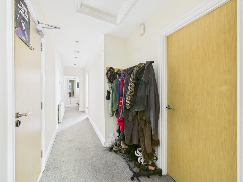 CAM03974G0-PR0130...