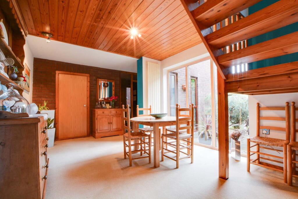 Dining Room/Hall