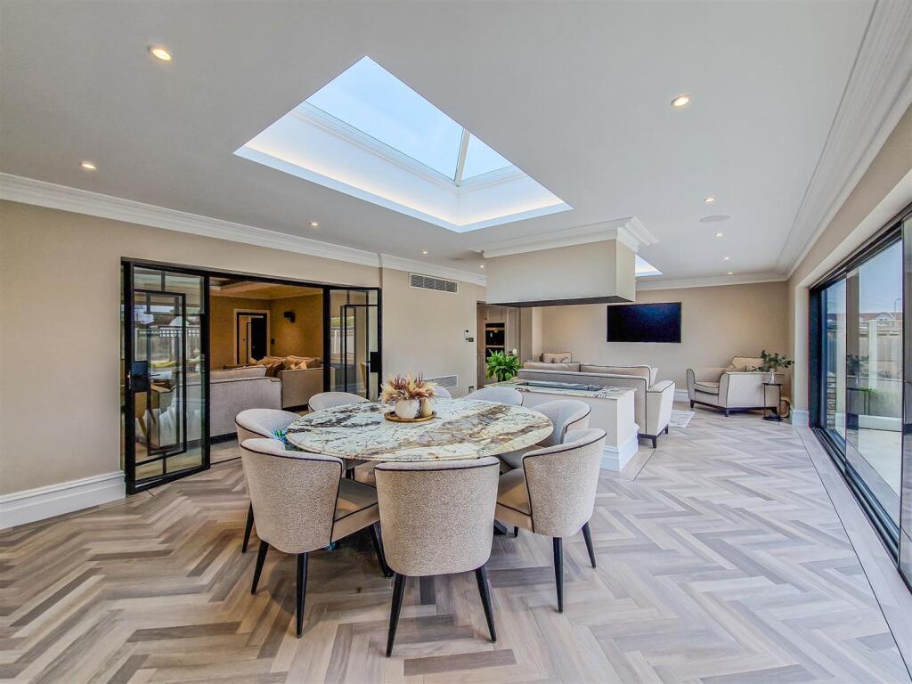 grand sitting room extension