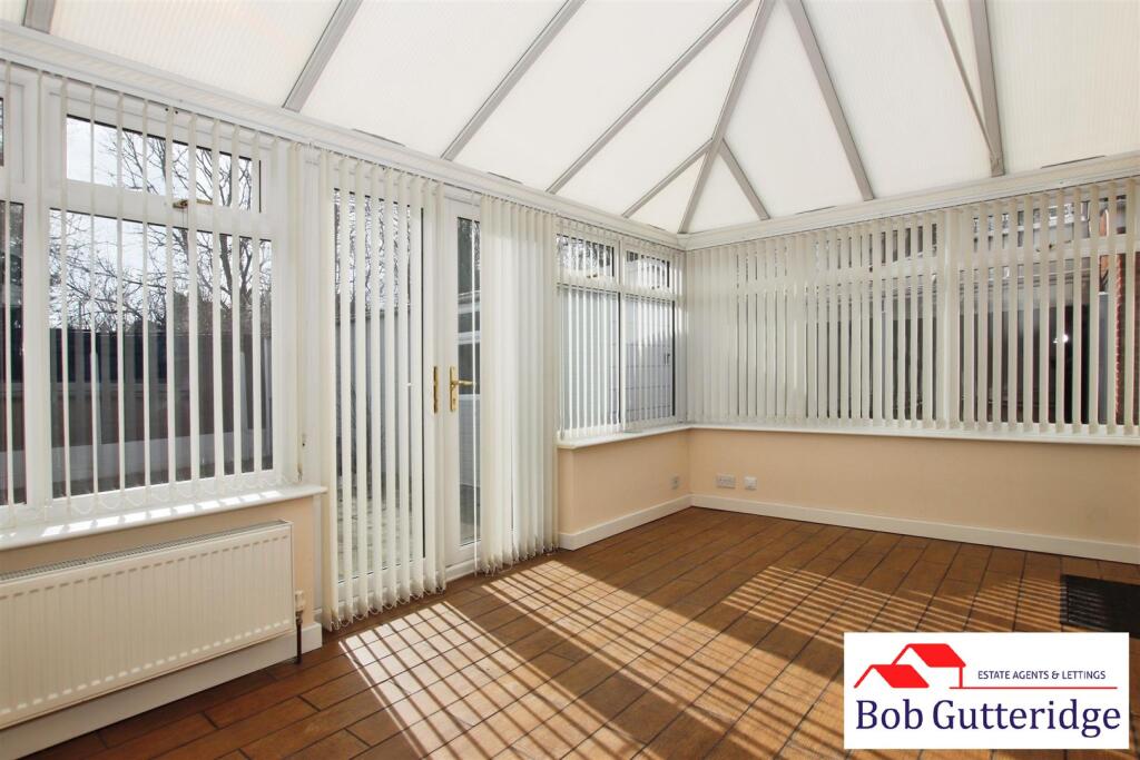 HALF BRICK AND UPVC DOUBLE GLAZED CONSERVATORY