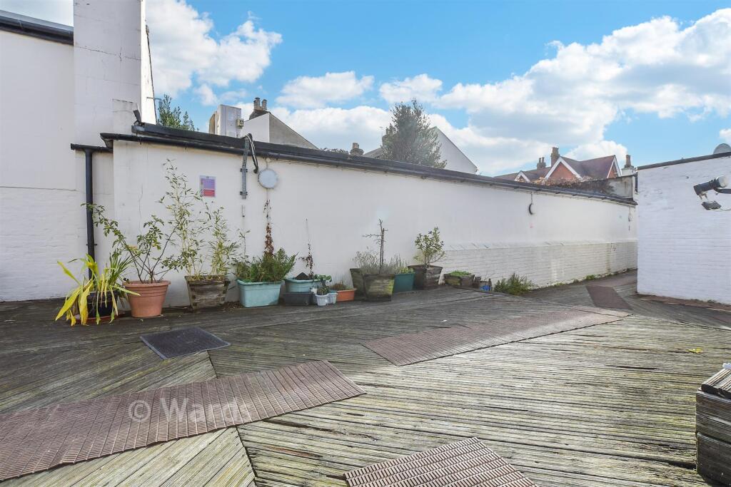 Patio / Decking