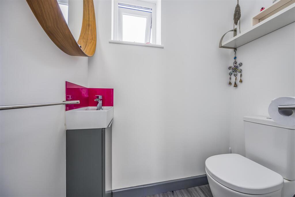 29 Wraysbury Park Drive, Emsworth-PorticoMarketing