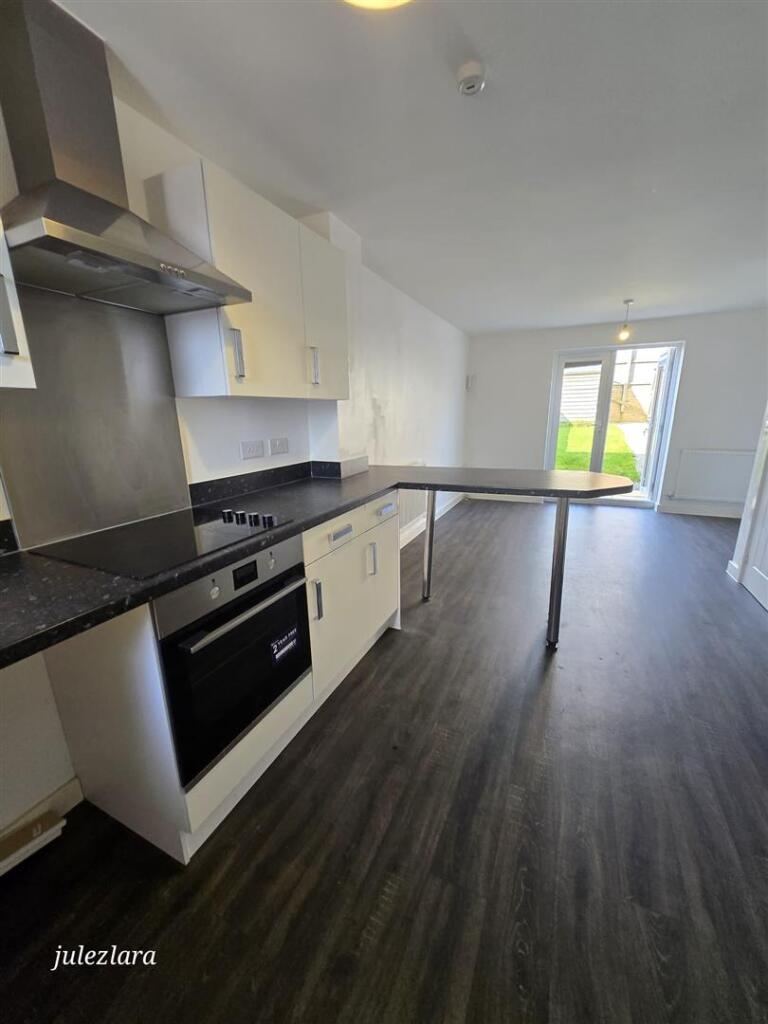 Open Plan Living/Kitchen