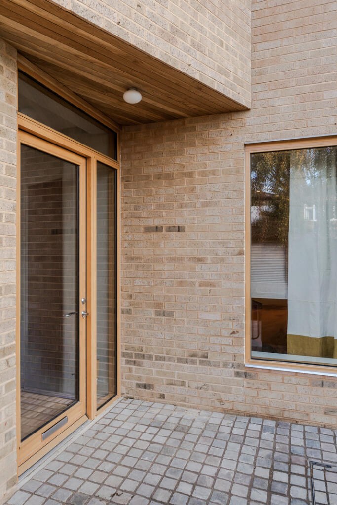 319696 - 49 Lamble Street_44.jpg