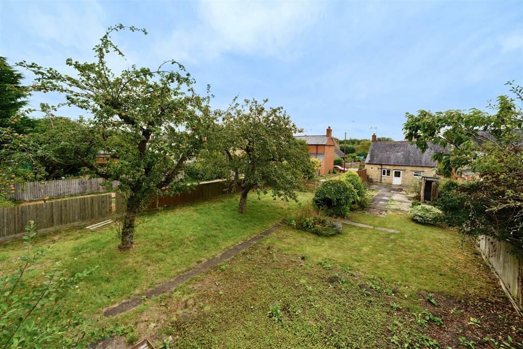 36 High Street, Paulerspury