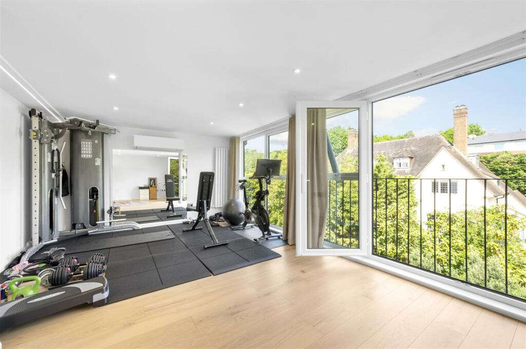 70 Cottenham Park Road,10.jpg