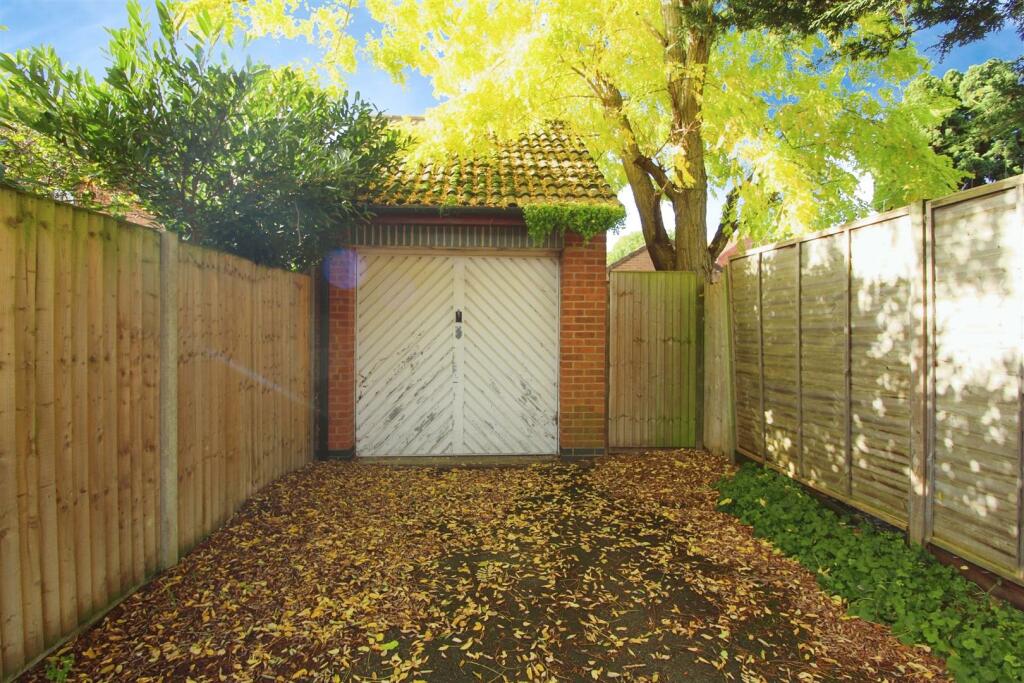 garage.JPG