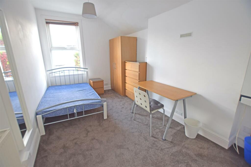Rear Bedroom No.3