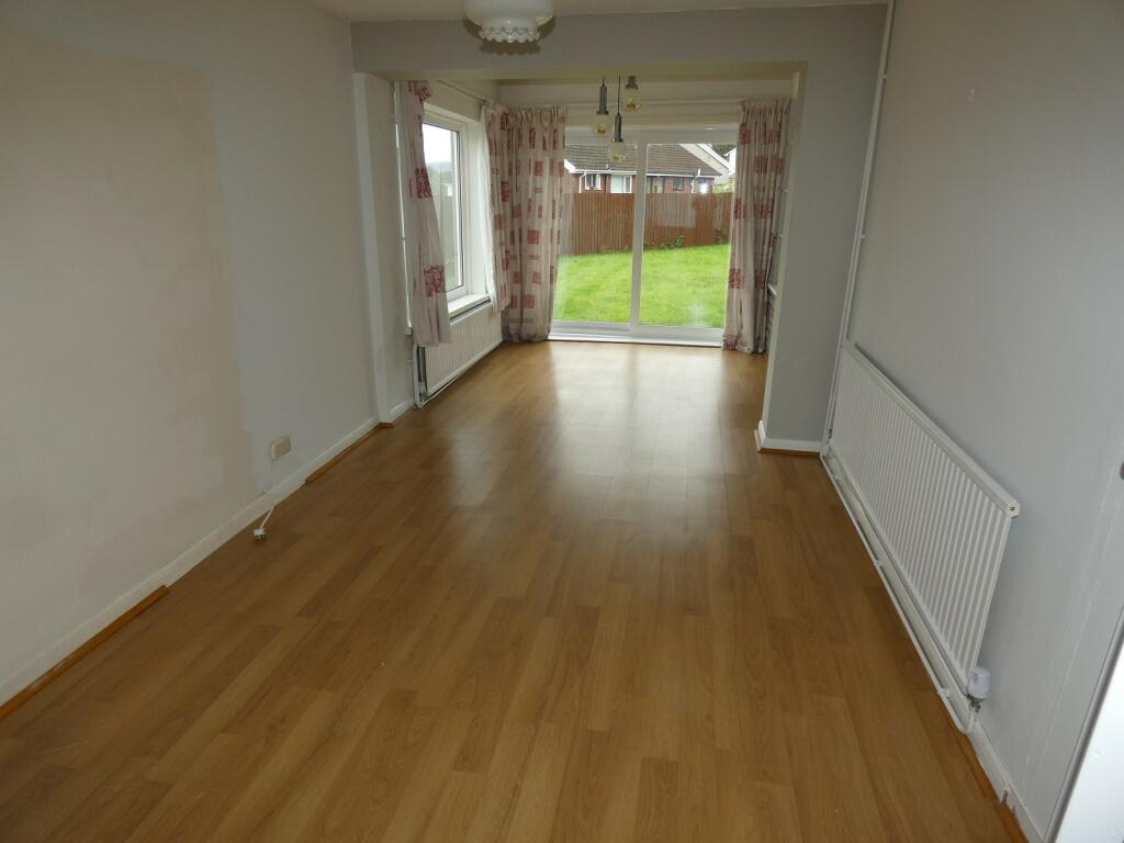 Rear Lounge/Dining Area