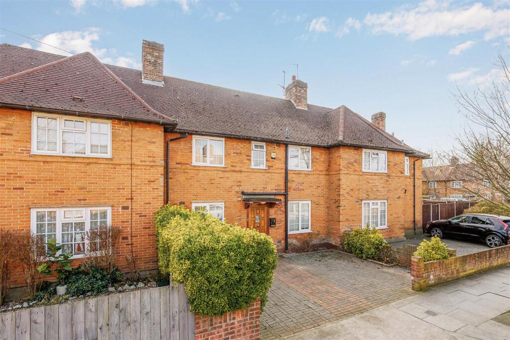 3 Yew Tree Road-3.jpg