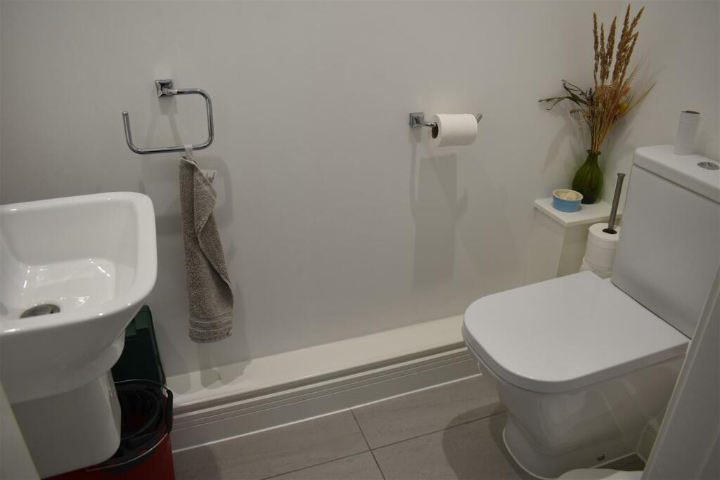 cloakroom.JPG
