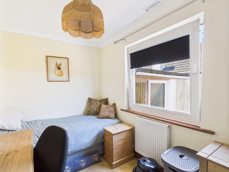 bedroom/study