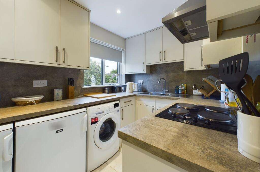 0e35798c1905402aa7b79f444480db15_95_CAM02545G0-PR0