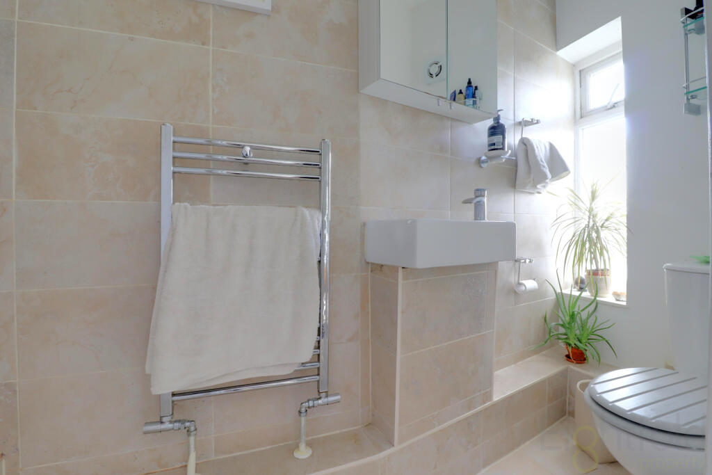 Ensuite