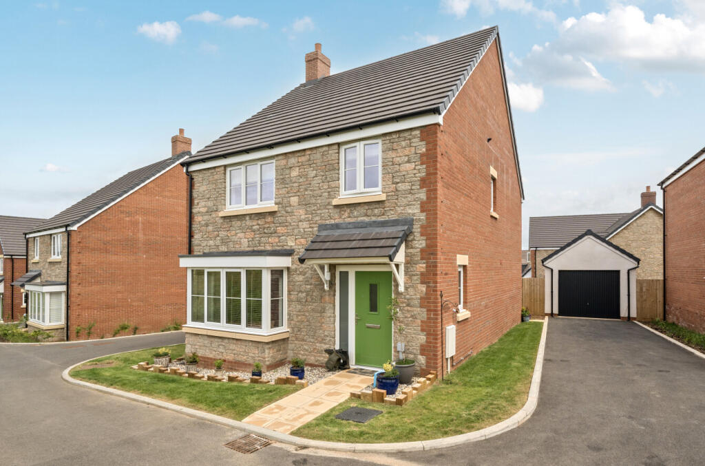 1296236-1-68389af...