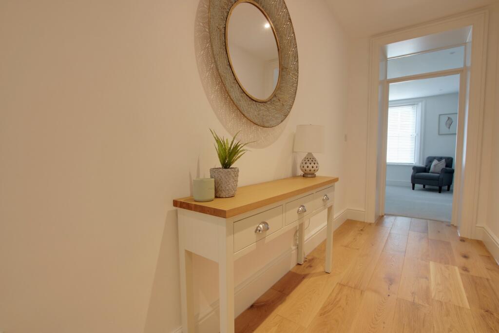 INNER HALLWAY