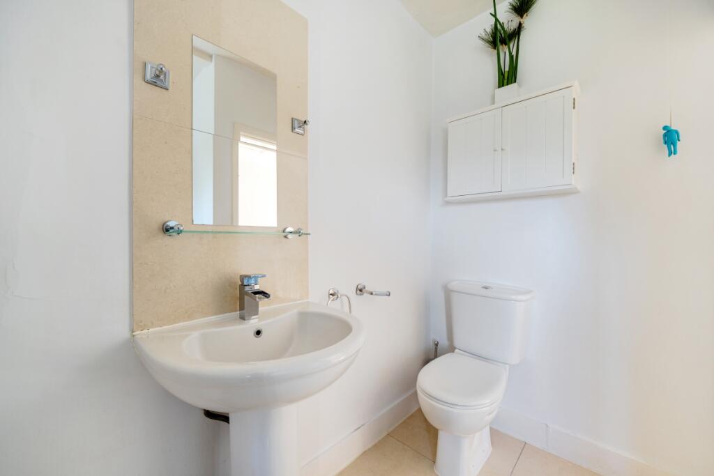 1360375-18-68d5d4...