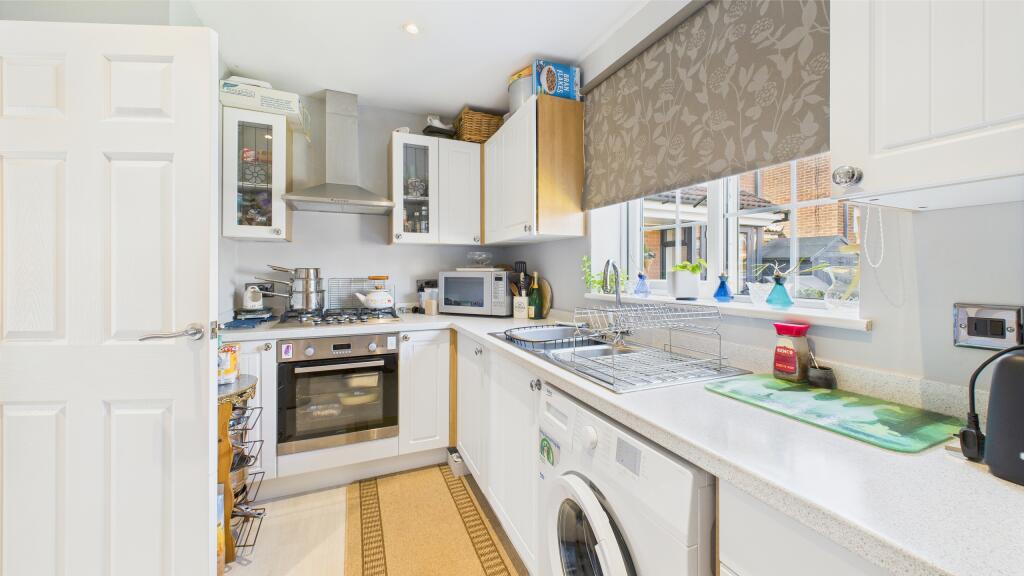 CAM04968G0-PR0037-STILL003