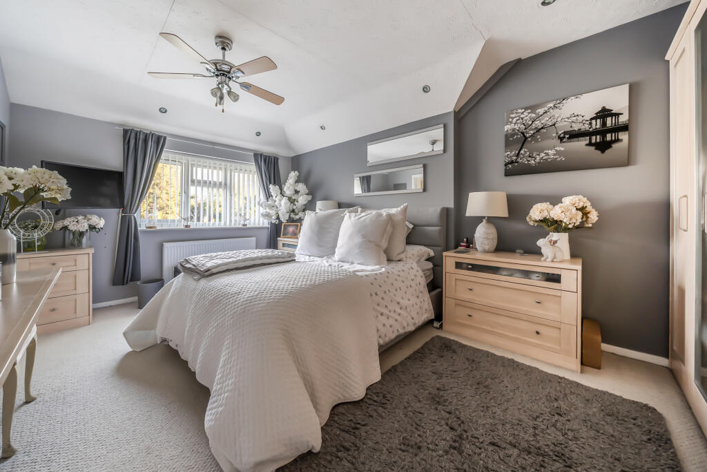 13829407691df94eade85