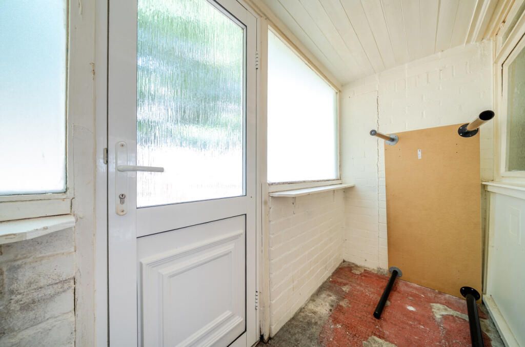 1353747-6-68c008f...