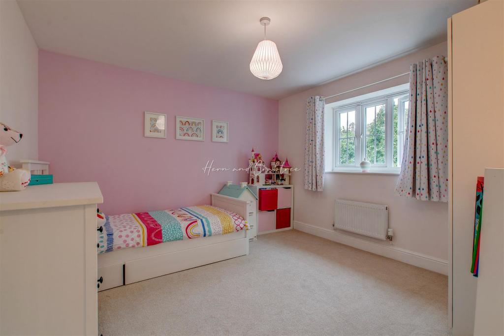 Blacktown Gardens, Marshfield, HernCrabtree (20).j