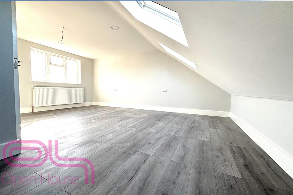 Raleigh Rd - Loft 13.jpg