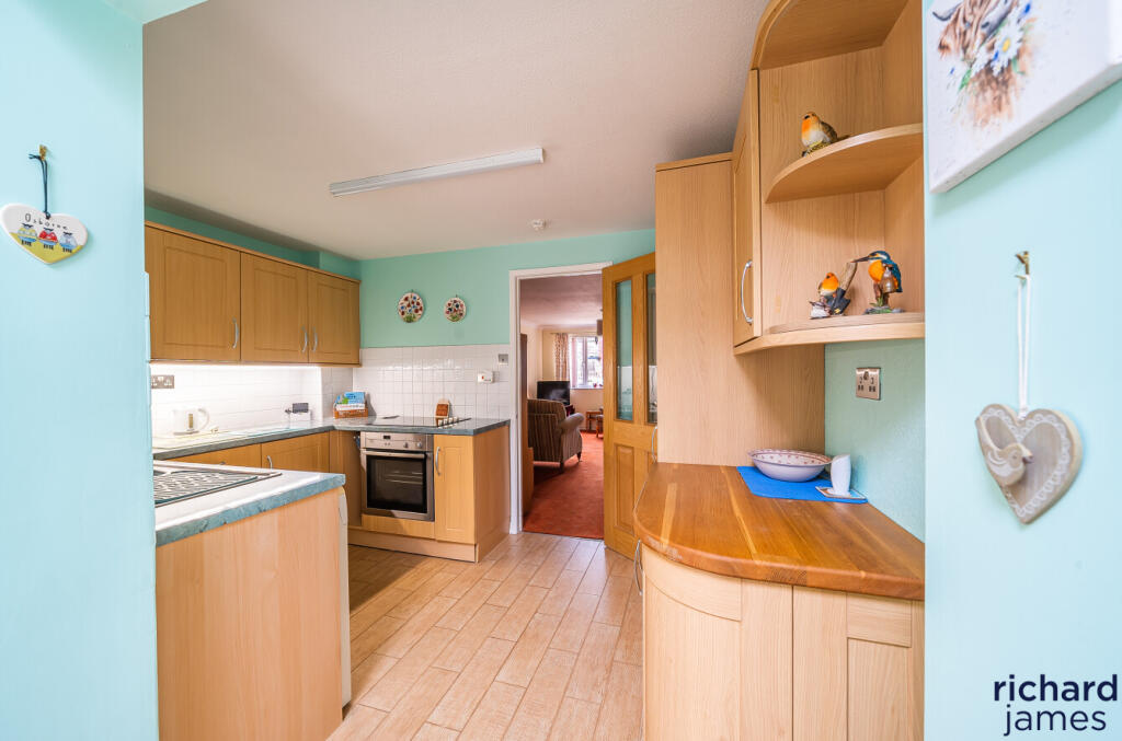 c4e6727b2ca44d92b9487c6b5217a0b7