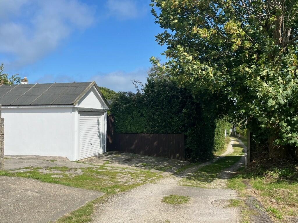 Garage &amp; access