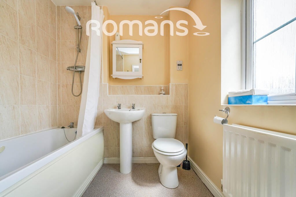 White Eagle Road, Swindon, SN25