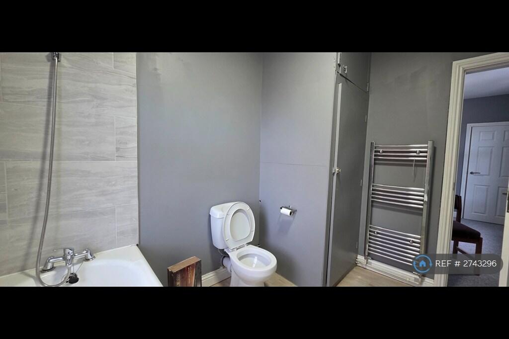 Master Bedroom Ensuite