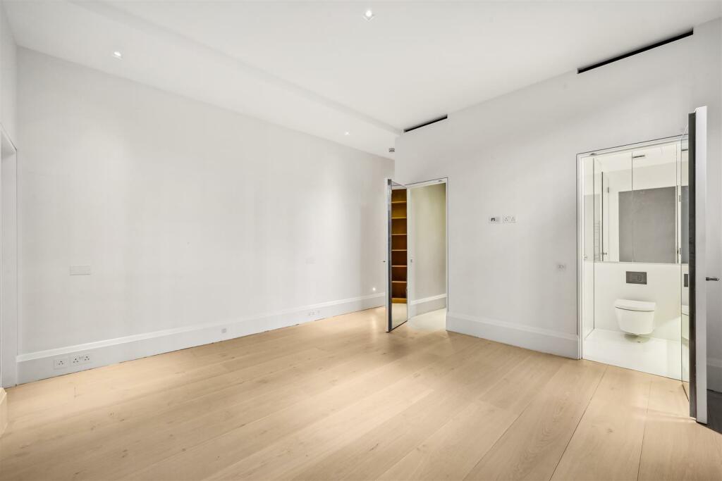 Flat FGH, 54 56 Cadogan Square (26).jpg