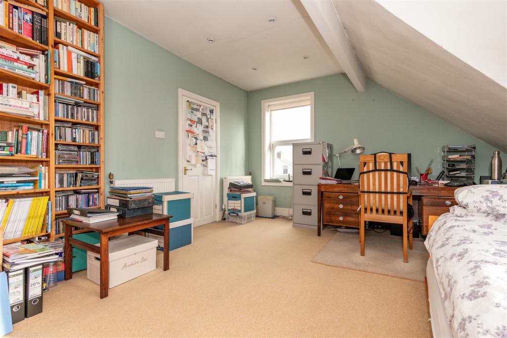 Bedroom 4 Aspect 2.jpg