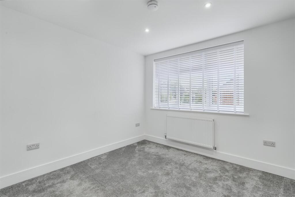 Bedroom 2.jpeg