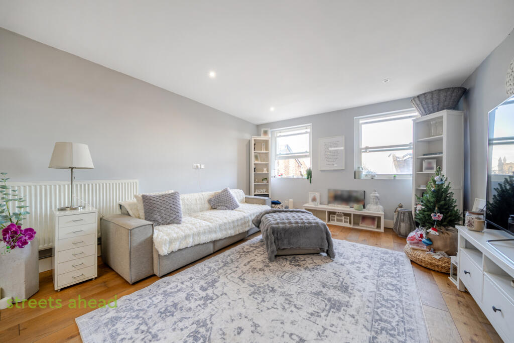 a34d6a4f-1601-426...