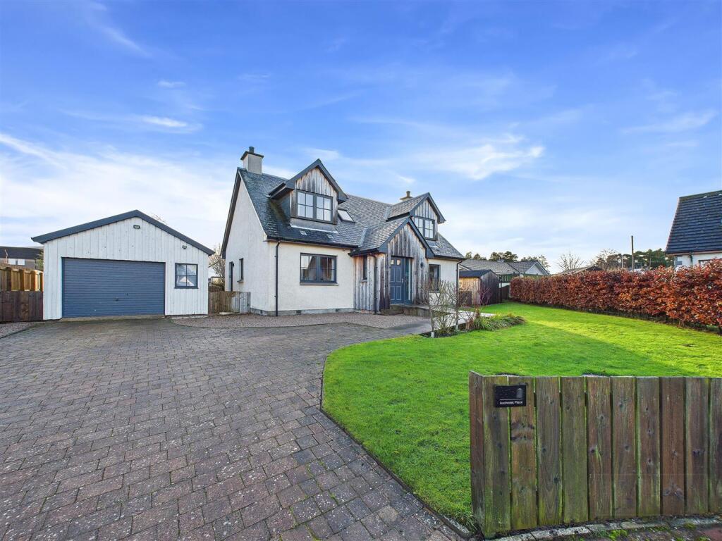 2 Auchroisk Place, Cromdale, Grantown on Spey