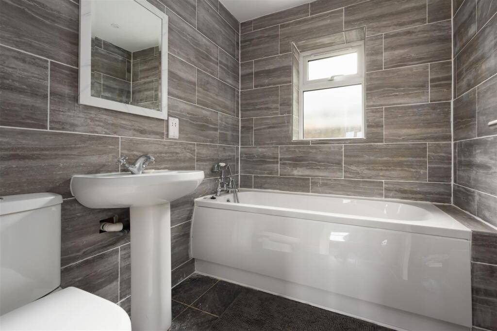 Shearwater Avenue, Whitstable