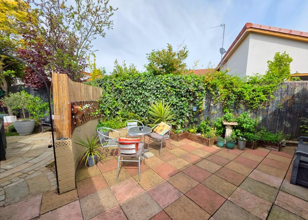 Annexe Garden