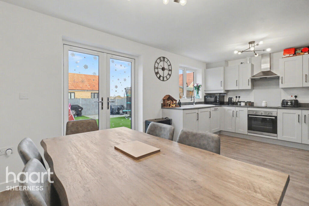 Sandpiper View, Sheerness