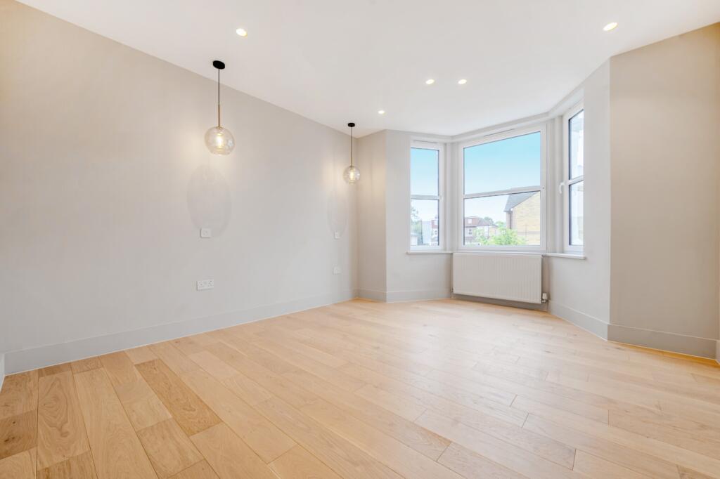 1288914-32-682647...