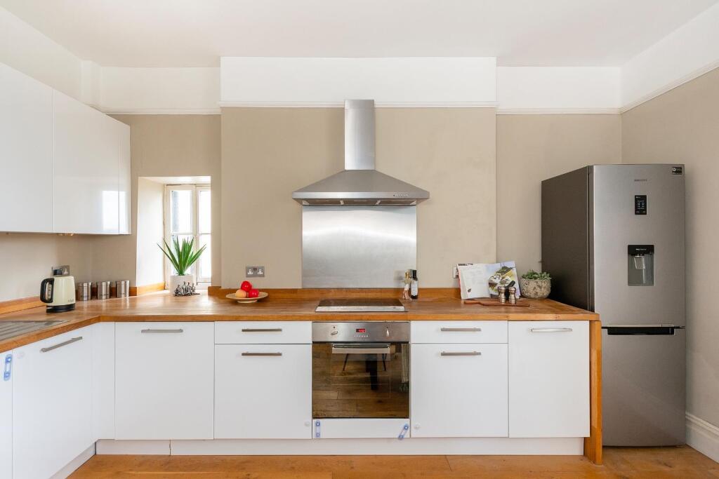 H1F2F0RRRD - Kitchen C.jpg