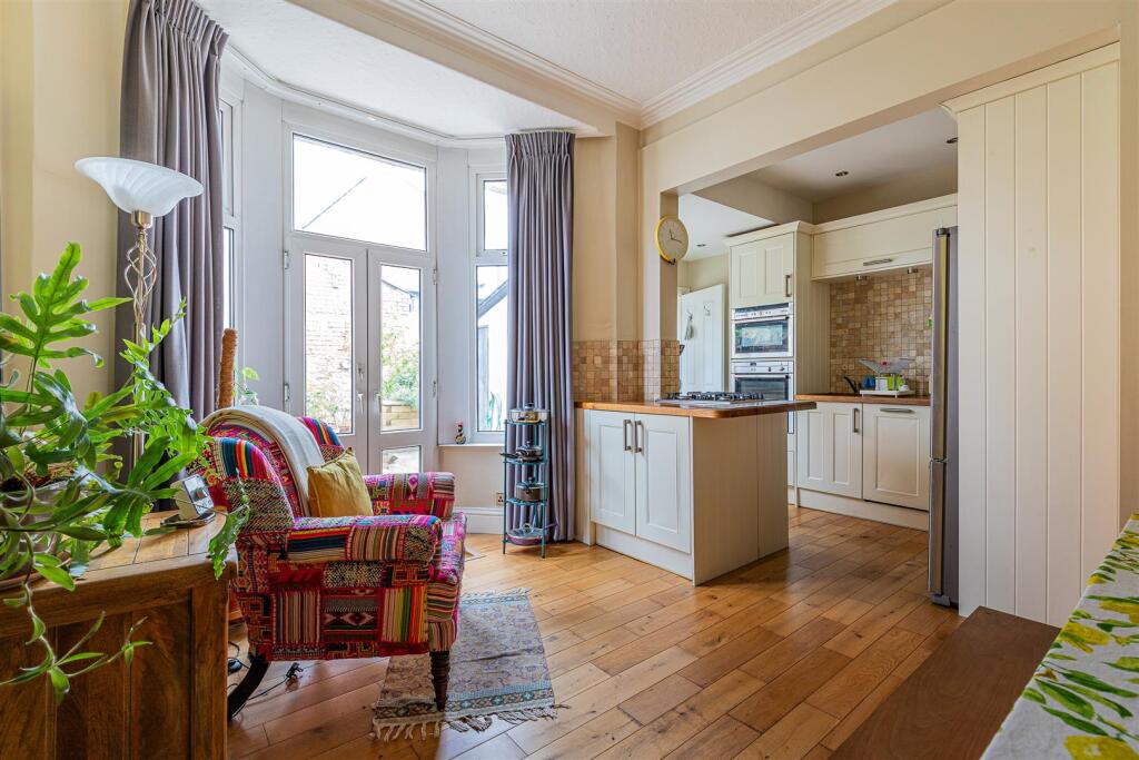 Amesbury Road 47-9.jpg