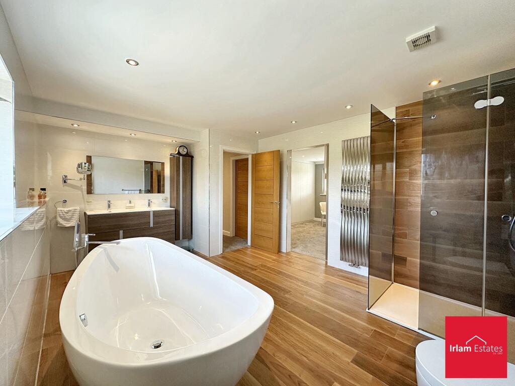 Ensuite/bathroom