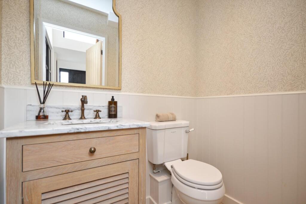 Downstairs Cloakroom