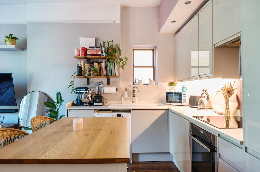 1325220-10-687120...