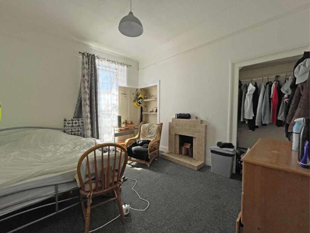 Lipson Road 80 Bedrom 1.jpg