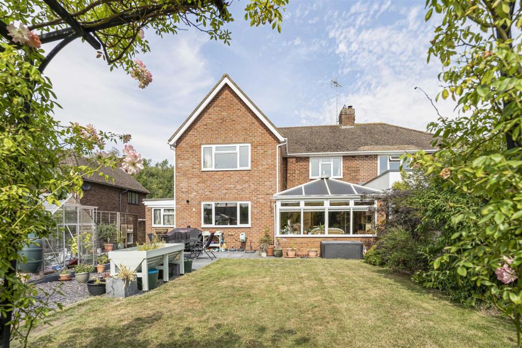 61 London Road, Towcester (30).JPG