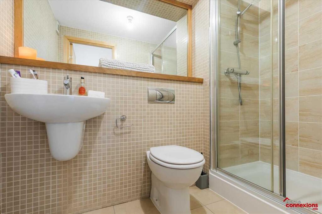 En-Suite (1)