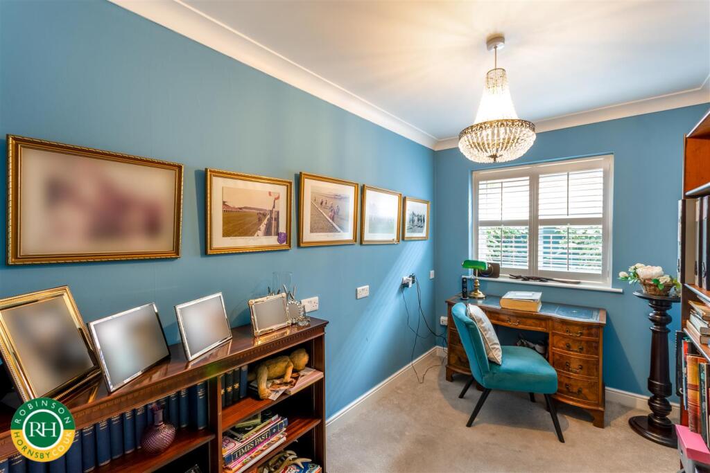 bedroom / study