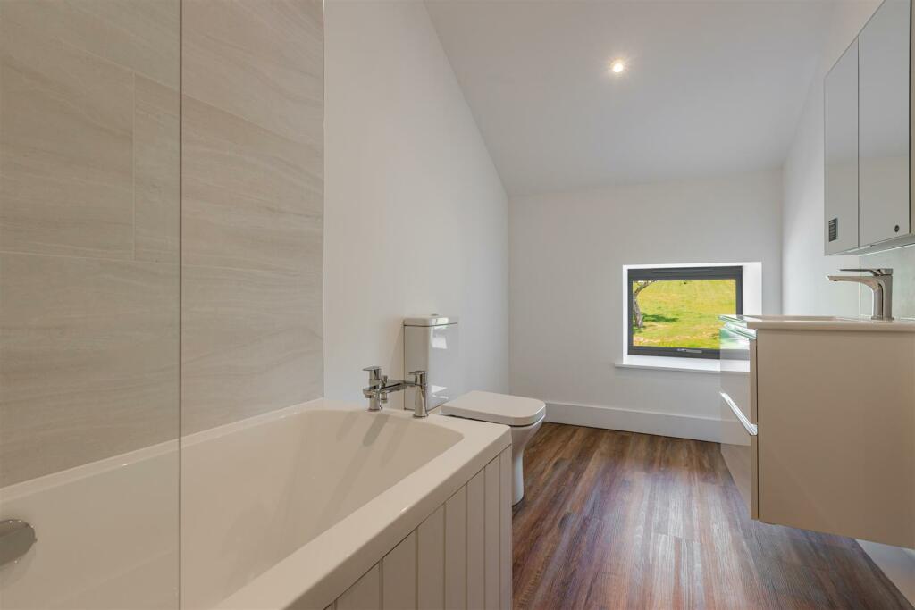 A41 - Barns @ Higher Court Barns, Littlehempston -